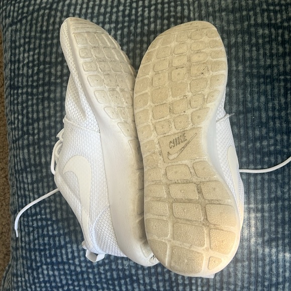 Nike Mens Rosherun Running Shoes - Picture 3 of 4